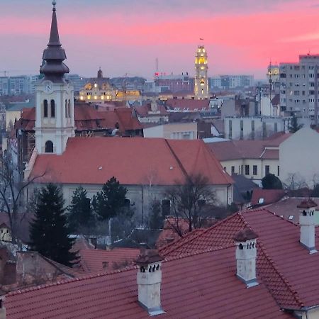 Over The City Oradea Luaran gambar