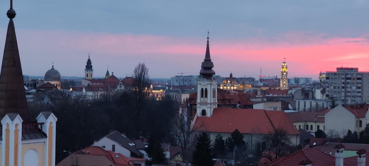 Over The City Oradea Luaran gambar