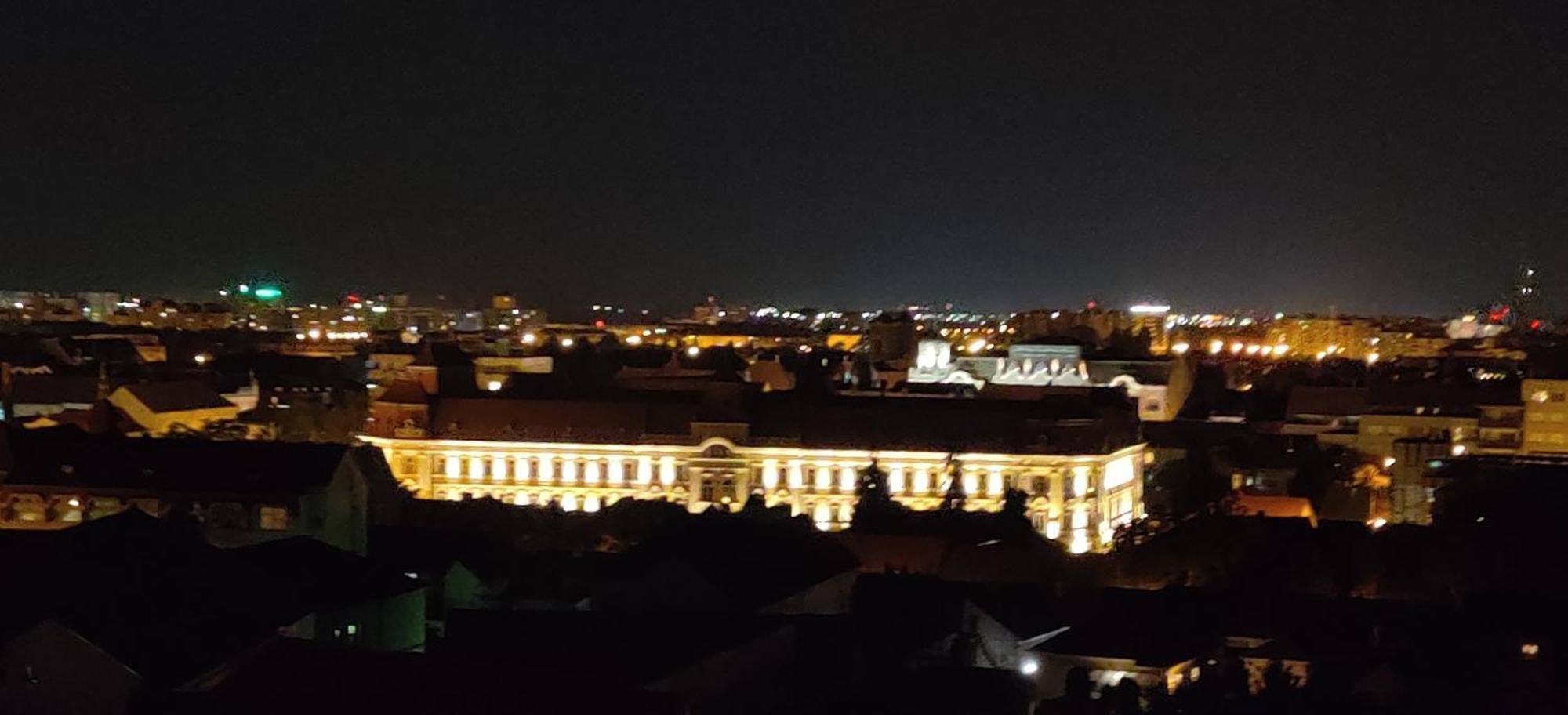 Over The City Oradea Luaran gambar