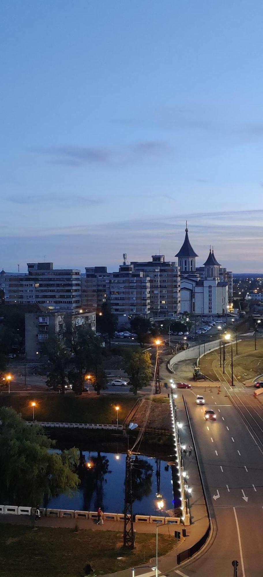 Over The City Oradea Luaran gambar